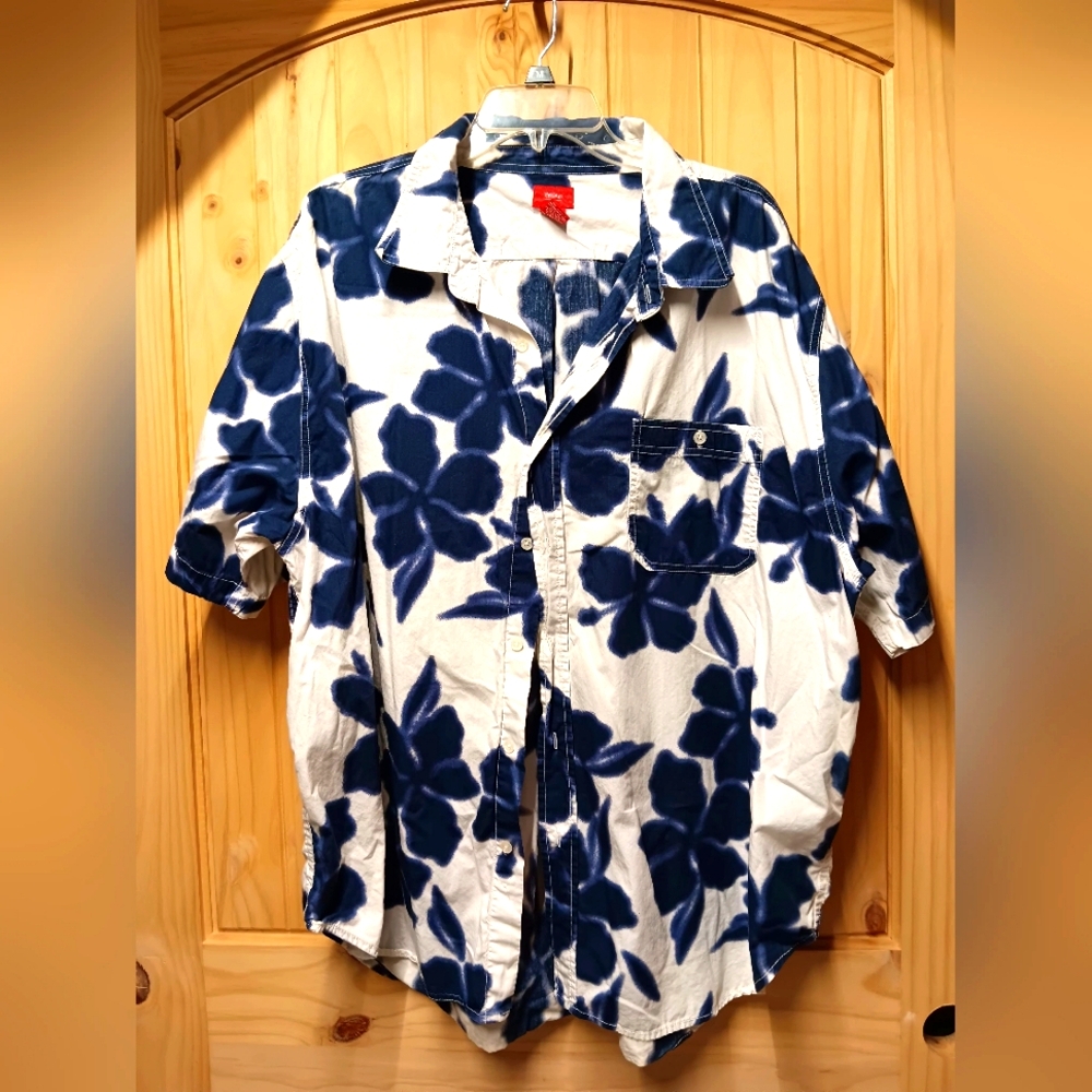 Mossimo Floral Hawaiian Shirt EUC